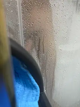 Snapshot of poyaman2 chatting on 8, 11, 2025 poyaman2 online show from 8, 11, 2025