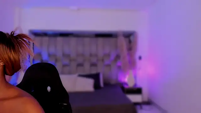 ChaynnaCooper online show from 28, 2, 2026