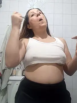 SofiEstevez online show from 27, 10, 2025