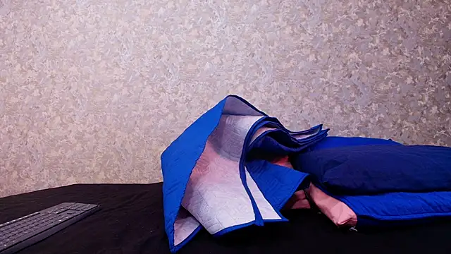 nicol f online show from 23, 1, 2025