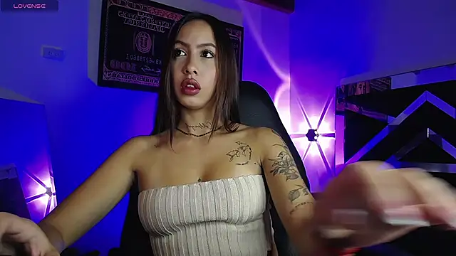 scarlett buttock online show from 20, 9, 2025