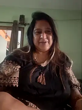 Hot Queen77 online show from 8, 2, 2025