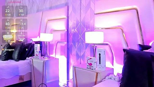 NaomyRivera online show from 4, 3, 2025