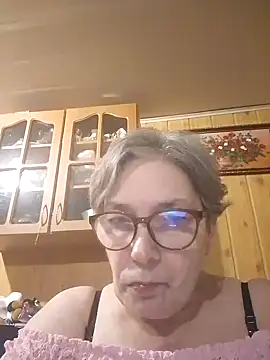 Snapshot of IrinaSweet54 chatting on 2, 2, 2025 IrinaSweet54 online show from 2, 2, 2025