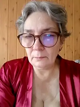 Snapshot of IrinaSweet54 chatting on 15, 10, 2025 IrinaSweet54 online show from 15, 10, 2025
