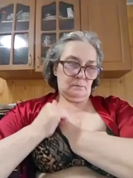 Snapshot of IrinaSweet54 chatting on 18, 7, 2026 IrinaSweet54 online show from 18, 7, 2026