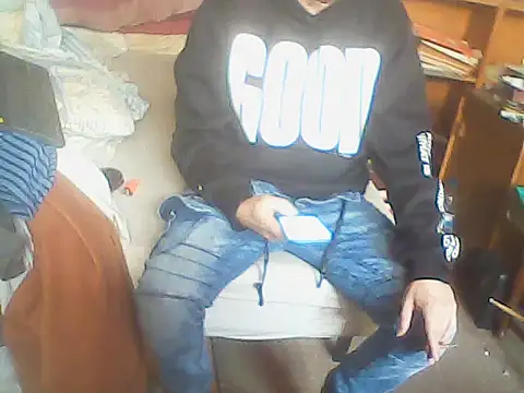 HOTMENVERYHOT online show from 20, 4, 2026