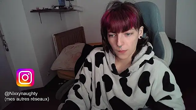 Nixxy naughty online show from 17, 3, 2025