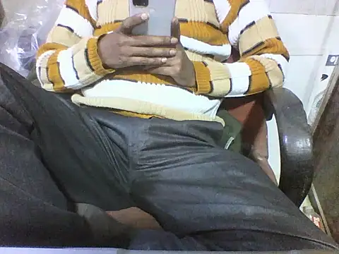 Snapshot of Desi_GfBf chatting on 13, 2, 2026 Desi GfBf online show from 13, 2, 2026