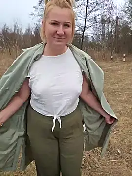 Snapshot of -Schweppes- chatting on 13, 3, 2025 -Schweppes- online show from 13, 3, 2025