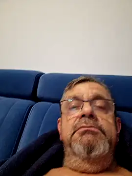 Snapshot of axecoman60 chatting on 16, 1, 2025 axecoman60 online show from 16, 1, 2025