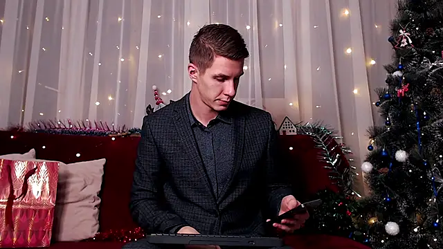 Chris Brien online show from 25, 12, 2024