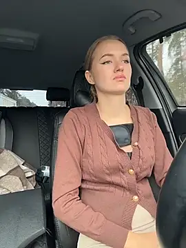 Devill Angel  online show from 25, 4, 2026