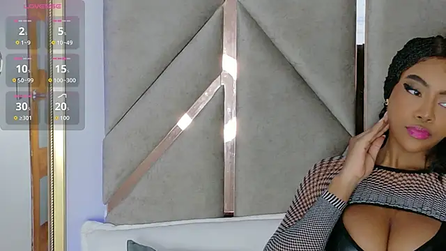 Lola King online show from 24, 10, 2025