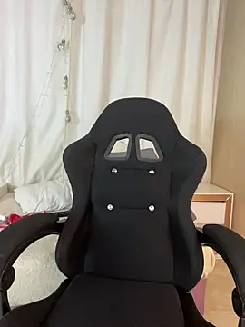 Snapshot of littlemelodi18 chatting on 21, 2, 2026 littlemelodi18 online show from 21, 2, 2026