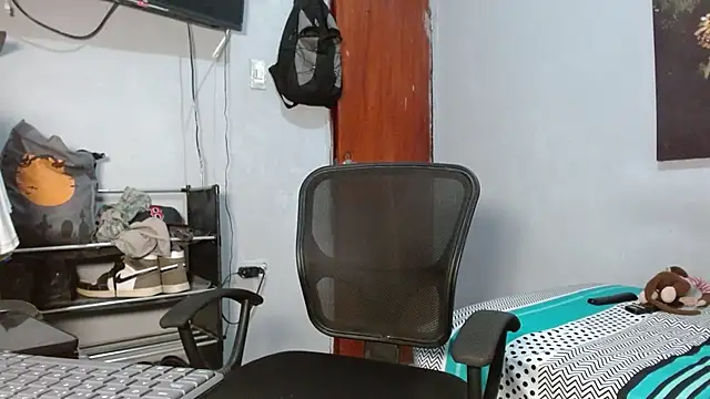 Lovebeng  online show from 14, 6, 2026