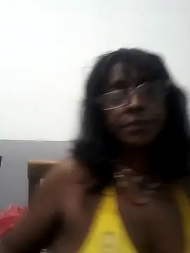 Snapshot of mamakarma1403 chatting on 1, 3, 2025 mamakarma1403 online show from 1, 3, 2025