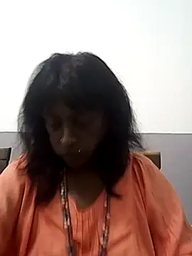 Snapshot of mamakarma1403 chatting on 6, 3, 2025 mamakarma1403 online show from 6, 3, 2025