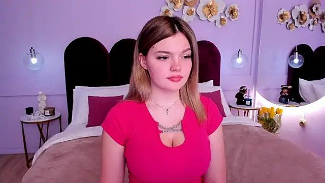 ZaraBloom online show from 10, 3, 2025