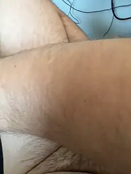 Snapshot of tiou72 chatting on 27, 3, 2026 tiou72 online show from 27, 3, 2026