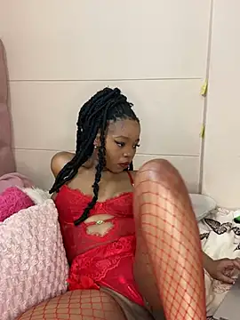 Snapshot of ItsLeyaa chatting on 5, 12, 2024 ItsLeyaa online show from 5, 12, 2024