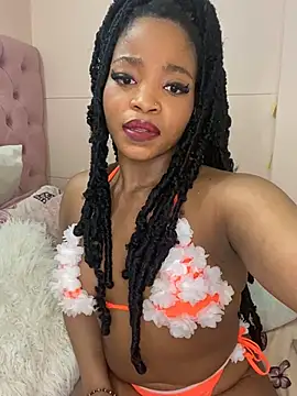 Snapshot of ItsLeyaa chatting on 7, 12, 2024 ItsLeyaa online show from 7, 12, 2024