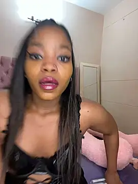 Snapshot of ItsLeyaa chatting on 3, 2, 2025 ItsLeyaa online show from 3, 2, 2025