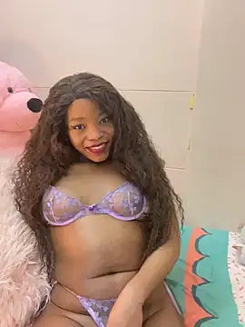 Snapshot of ItsLeyaa chatting on 13, 2, 2025 ItsLeyaa online show from 13, 2, 2025