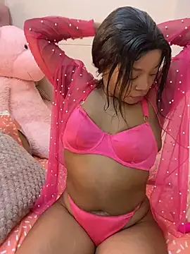 Snapshot of ItsLeyaa chatting on 16, 2, 2025 ItsLeyaa online show from 16, 2, 2025