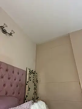 Snapshot of ItsLeyaa chatting on 4, 10, 2025 ItsLeyaa online show from 4, 10, 2025