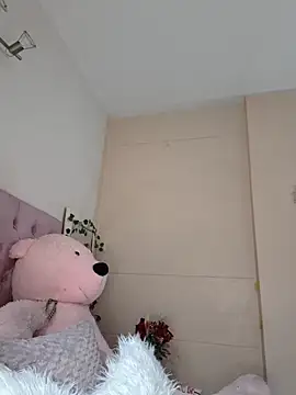 Snapshot of ItsLeyaa chatting on 24, 10, 2025 ItsLeyaa online show from 24, 10, 2025