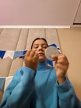 Snapshot of AliceBrayan chatting on 3, 10, 2025 AliceBrayan online show from 3, 10, 2025