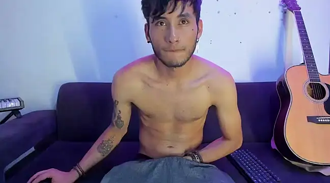 Snapshot of Henrikk_senn chatting on 10, 12, 2024 Henrikk senn online show from 10, 12, 2024