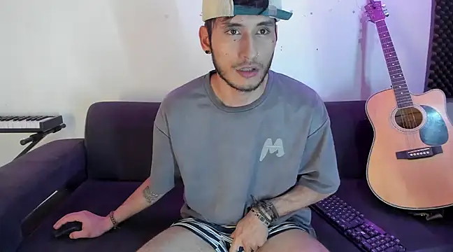 Snapshot of Henrikk_senn chatting on 17, 12, 2024 Henrikk senn online show from 17, 12, 2024