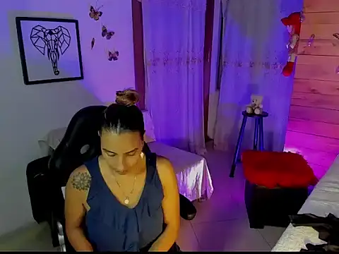 Snapshot of mykaelahoney chatting on 27, 2, 2026 mykaelahoney online show from 27, 2, 2026