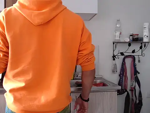 thomas gun online show from 14, 12, 2025