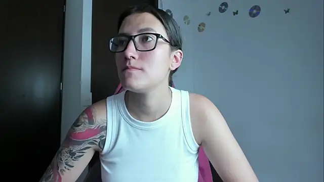 hitomi arata online show from 28, 2, 2025