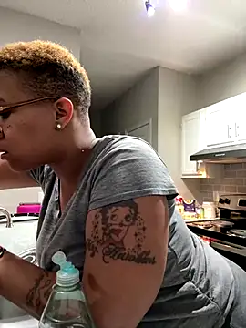 SexyHoneyRedd online show from 1, 12, 2024