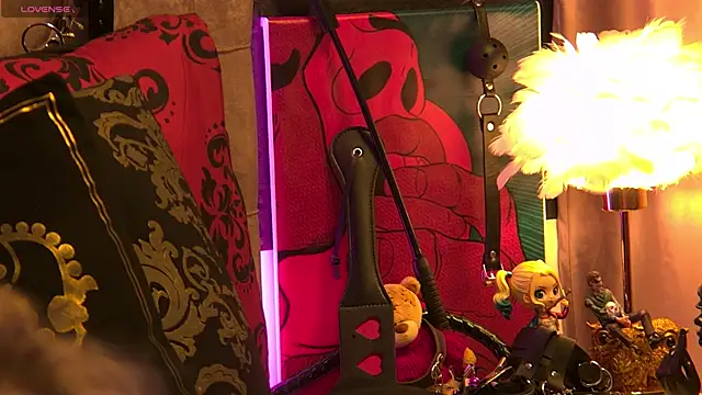 ZoeMesmerize online show from 7, 11, 2025