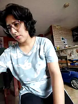 Im Alma  online show from 4, 2, 2025