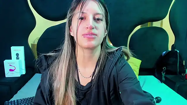 GiaRoussel online show from 21, 10, 2025