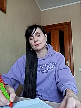 Francenia lolis online show from 4, 2, 2025