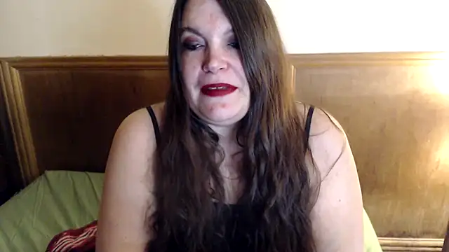 evabella  online show from 6, 3, 2025