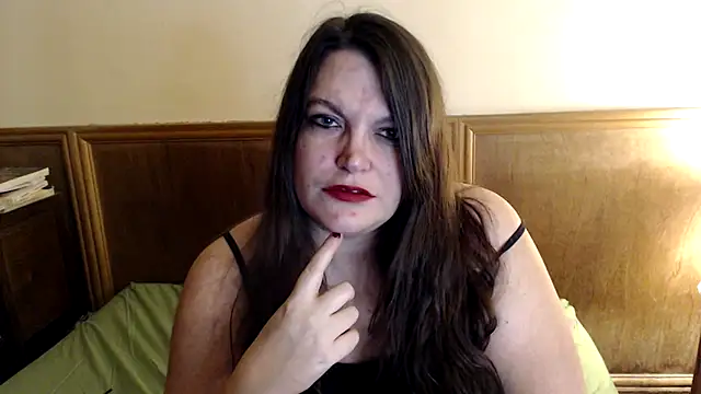 evabella  online show from 6, 3, 2025