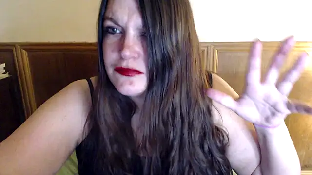 evabella  online show from 6, 3, 2025