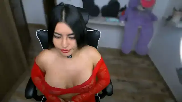 Snapshot of Layla_Nicols chatting on 1, 6, 2026 Layla Nicols online show from 1, 6, 2026