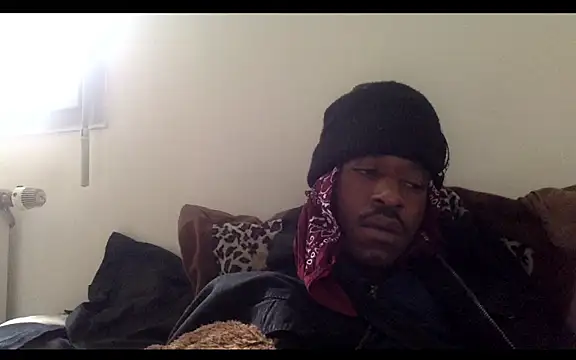 Snapshot of POPAYE972 chatting on 14, 11, 2025 POPAYE972 online show from 14, 11, 2025