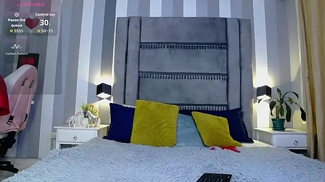 Julianewell online show from 11, 2, 2026