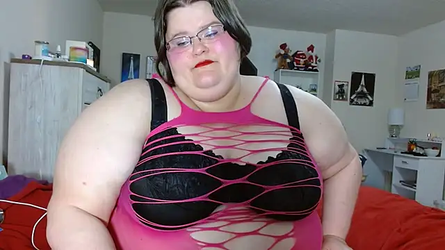 ChristineLusst online show from 19, 3, 2025