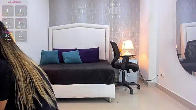  Peach1  online show from 19, 12, 2025